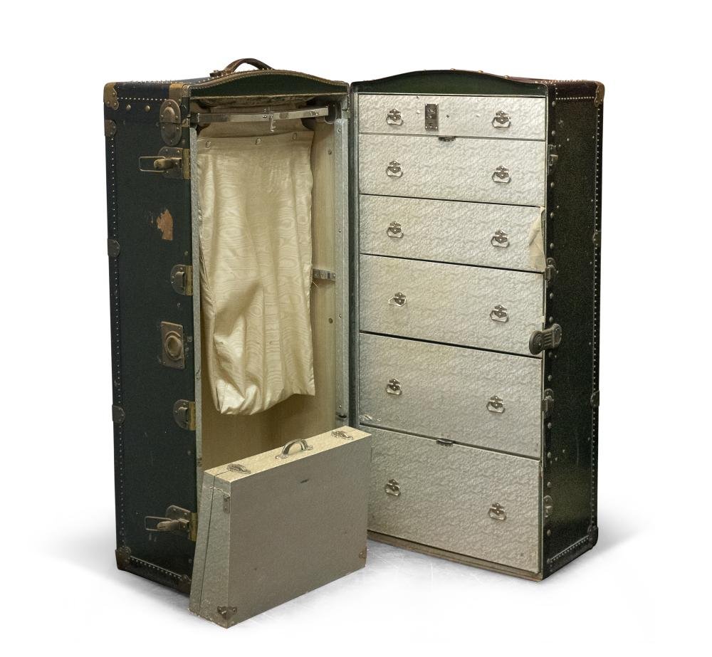 Fratelli Prada Trunk Prada's first product 1913 - pic courtesy Google Fratelli Prada Trunk picture courtesy Google