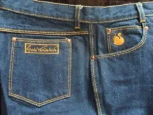 Gloria Vanderbilt label of a High fashion brand